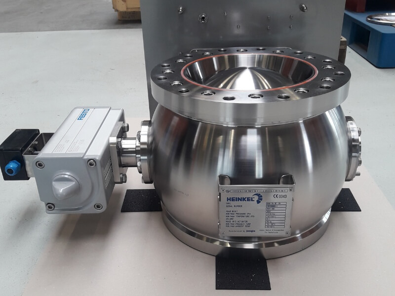 ball-segment-valve-in-dry-granulation-processes